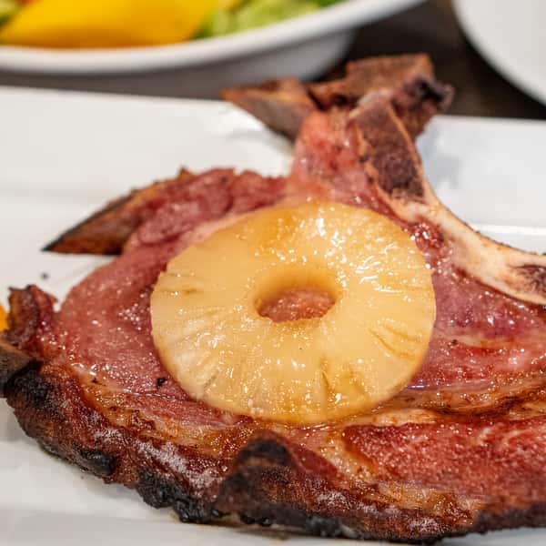  Chuleta Ahumada Tropical / Smoked pork Chop