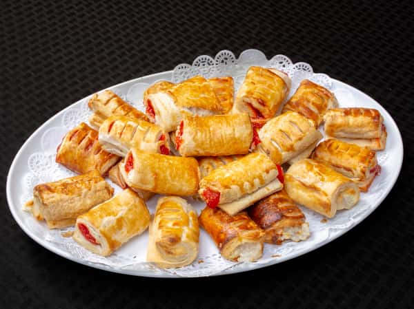 Bandeja De mini Pasteles cubanos Mixta | Mixed mini Cuban Pastries Platter