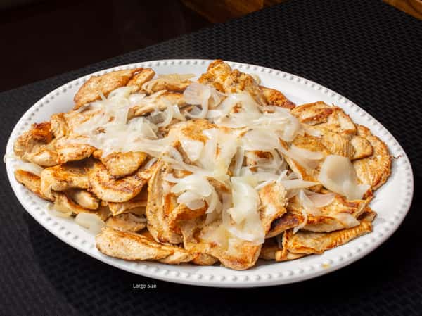 Pechuga De Pollo Con Cebolla Salteada | Chicken Breast with House Tropical Mojo