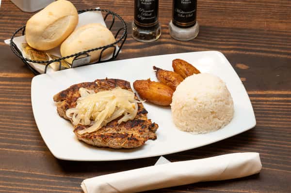 Bistec de Lomo a la Parrilla / Grilled pork loin