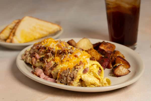 MEAT LOVERS OMELETTE