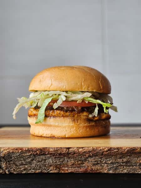 Asian Mango-Ginger Salmon Burger