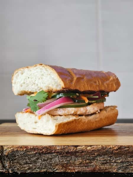 Vietnamese Salmon Burger