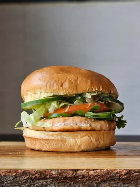 Cali Salmon Burger