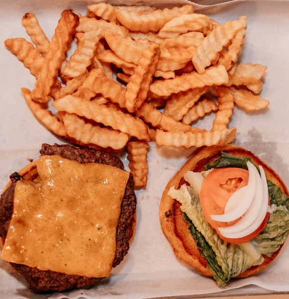 Classic Bacon Cheeseburger