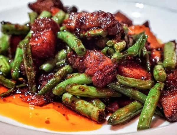 PAD PRIK KING CRISPY PORK