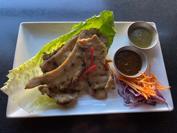 Flying Tiger Chicken with Thai Sticky Rice