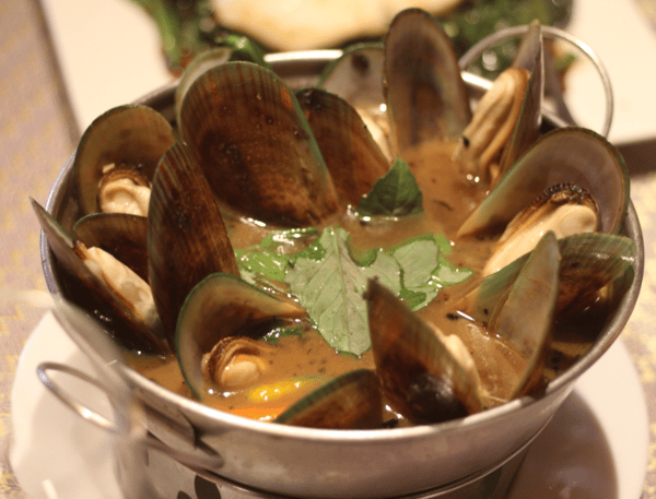 Spicy Mussels Soup (Jitlada's Style)