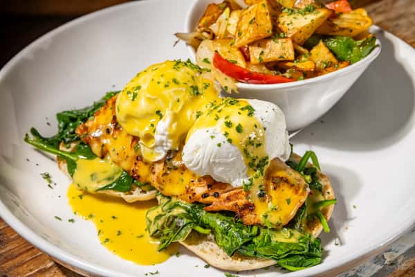 Salmon Benedict