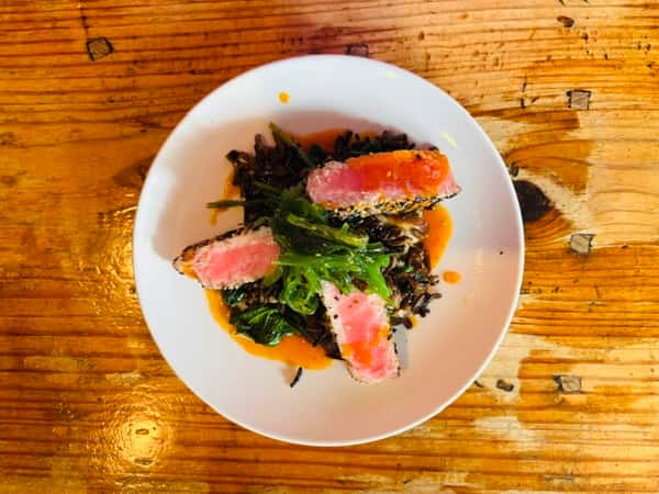 SESAME CRUSTED TUNA