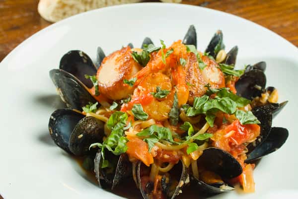 Seafood Linguine