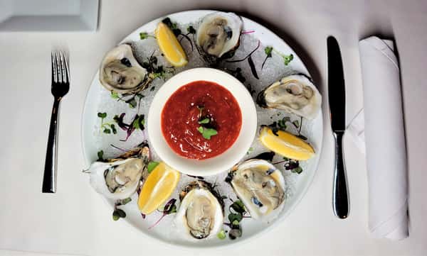 fresh oysters on a half shell