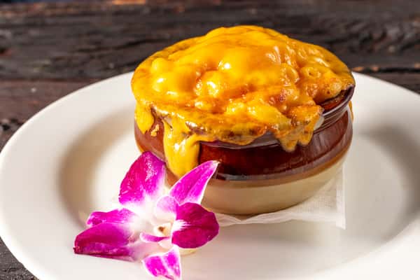 12 Superior Steakhouse Side Dishes