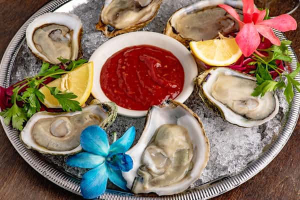 Fresh Oysters at Empire Steak House