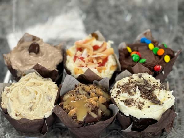 1/2 Dozen Assorted Cupcakes