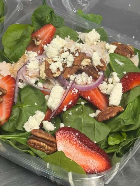 Strawberry Spinach Salad with Turkey 