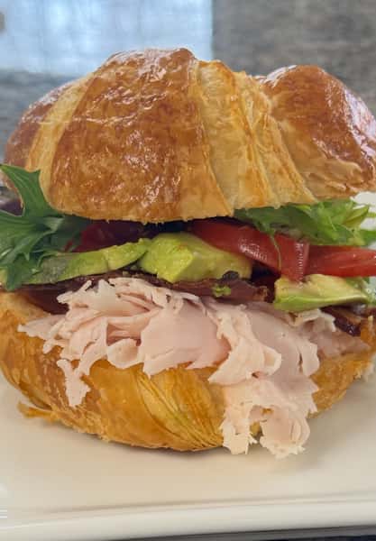 BALT (Turkey,Bacon, Avocado, Lettuce, Tomato Croissant)