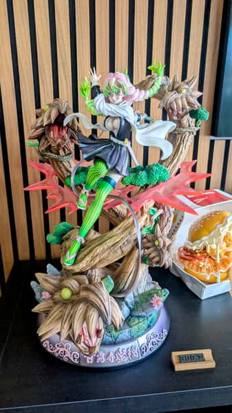 Large Demon Slayer Mitsuri Kanroji statue
