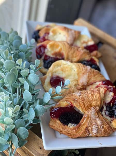danishes