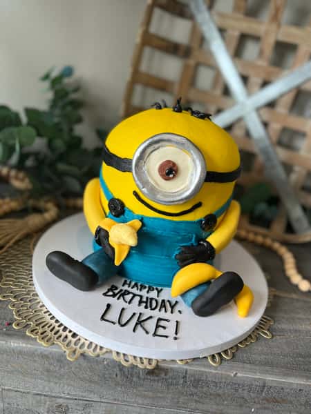 minion cake