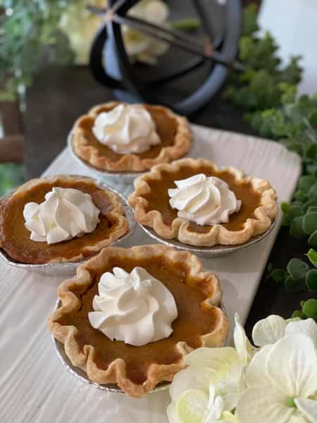 mini pumpkin pie