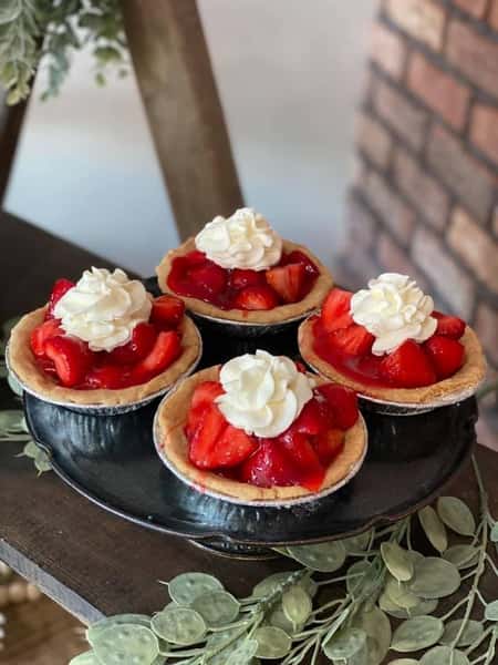 Individual Strawberry Pies