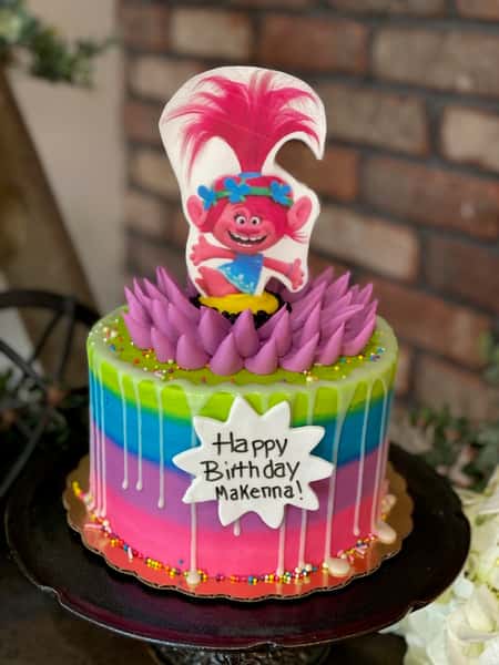 trolls cake 
