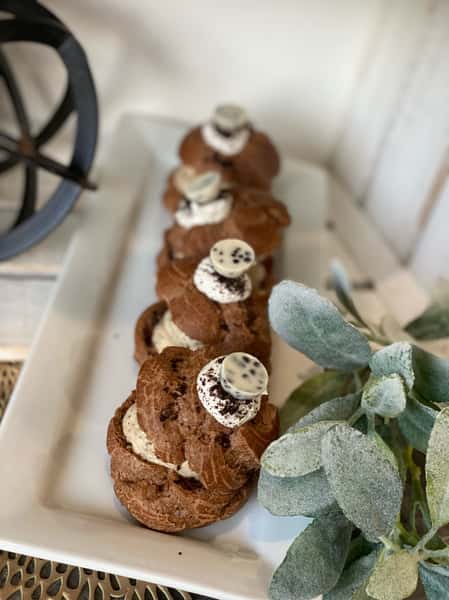 cookies and cream profiterole 