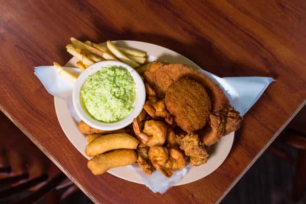 Ralph's Seafood Platter