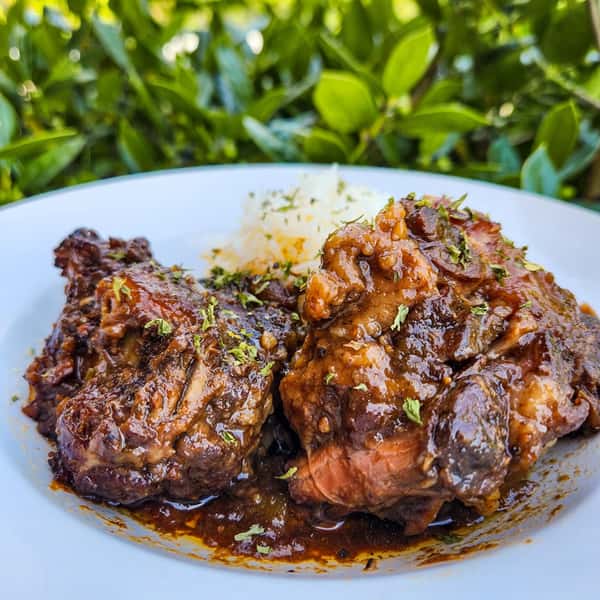 Smothered Oxtails