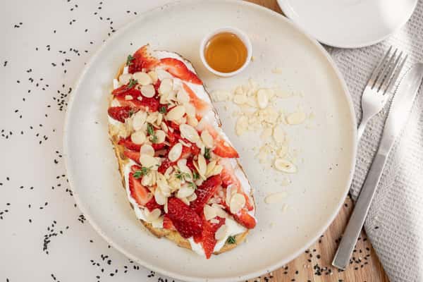 Strawberry Toast