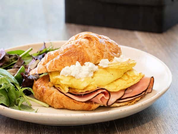 breakfast sandwich