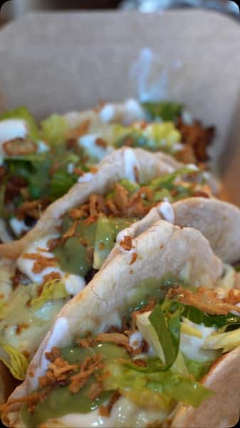 Who has tried our September special, the Pizza Taco? 🌮
We think this might be one of our favourite specials… 🤭
#larryspizza #norfolk #restaurant #taco #hospitality