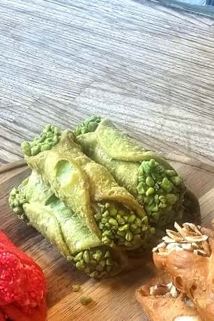 Pistachio Cannoli