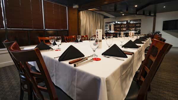 Celar lake restaurant interior