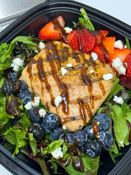 Salmon Berry Salad