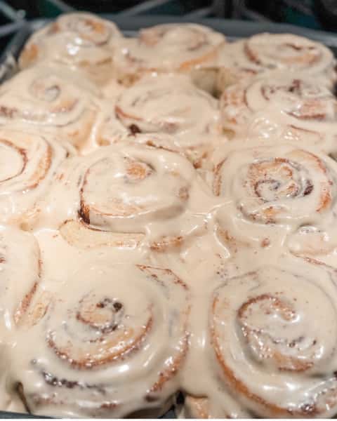 Cinnamon Rolls (12 Count)