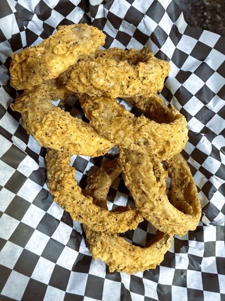 Basket of Onion Rings (8)