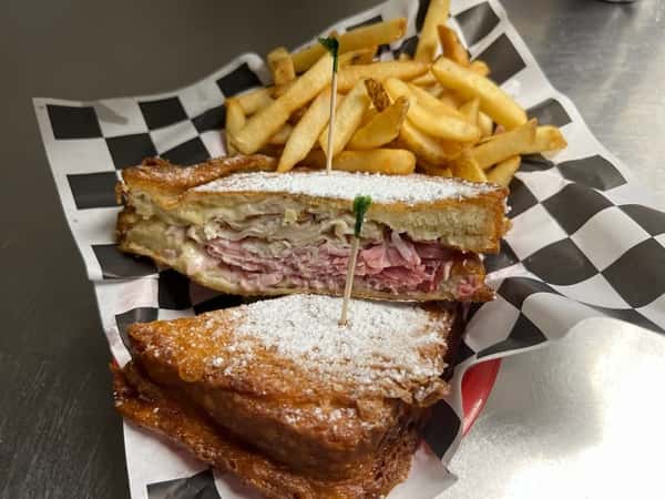 sandwich & fries