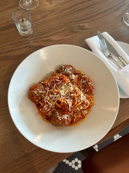 Spaghetti & Meatballs