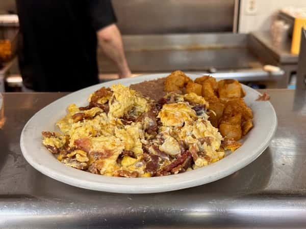 Huevos con Tocino
