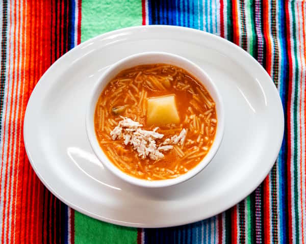 Fideo con Pollo