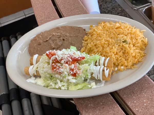 Flautas de Pollo Plate