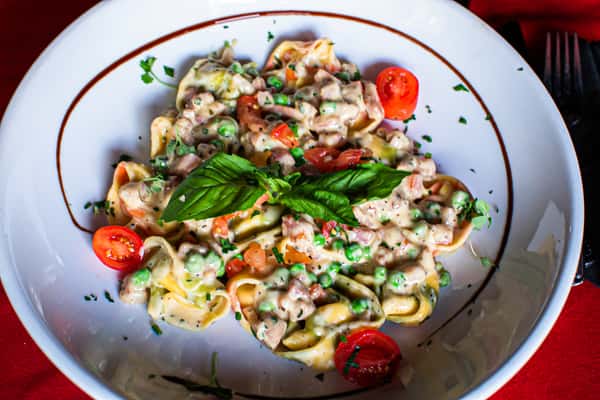 Tortellini alla Panna e Pancetta