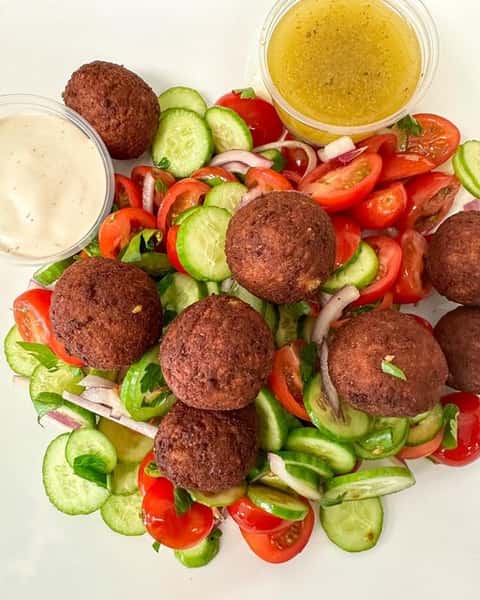 Falafel Salad