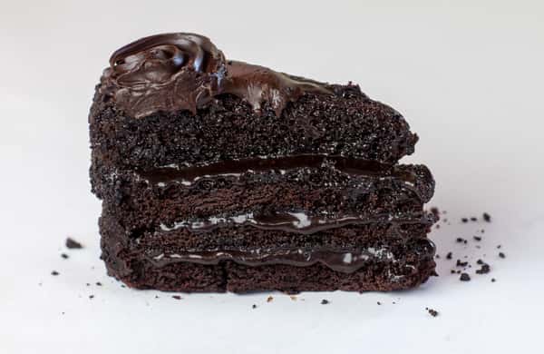 CHOCOLATE CAKE