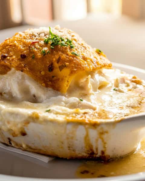 Houston said yes to Italy and Texas in one bowl. 🌯🍝
Share this with the friend who can never decide what to order! 📲🍷
#HTownFoodie #ShepherdDr #FusionFood