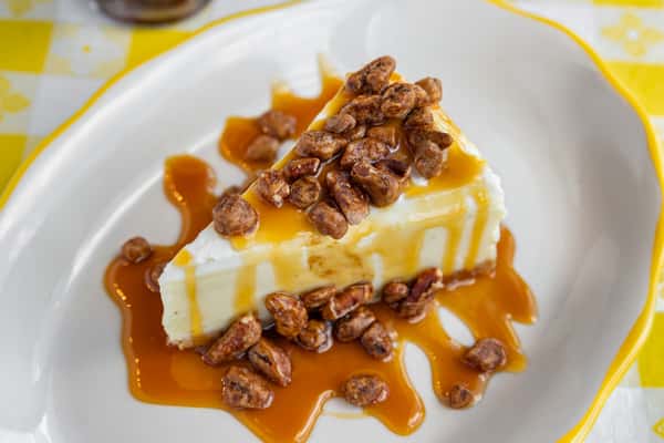 Caramel Pecan Cheesecake