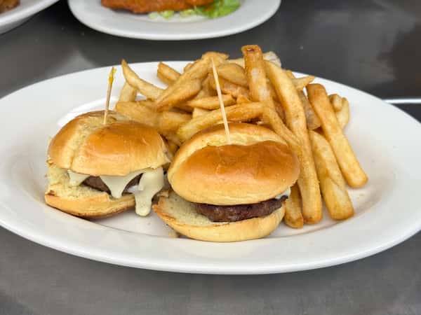 2 Cheeseburger Sliders (Kids)