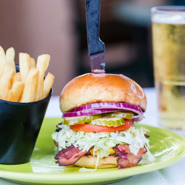 Guacamole Bacon Angus Burger